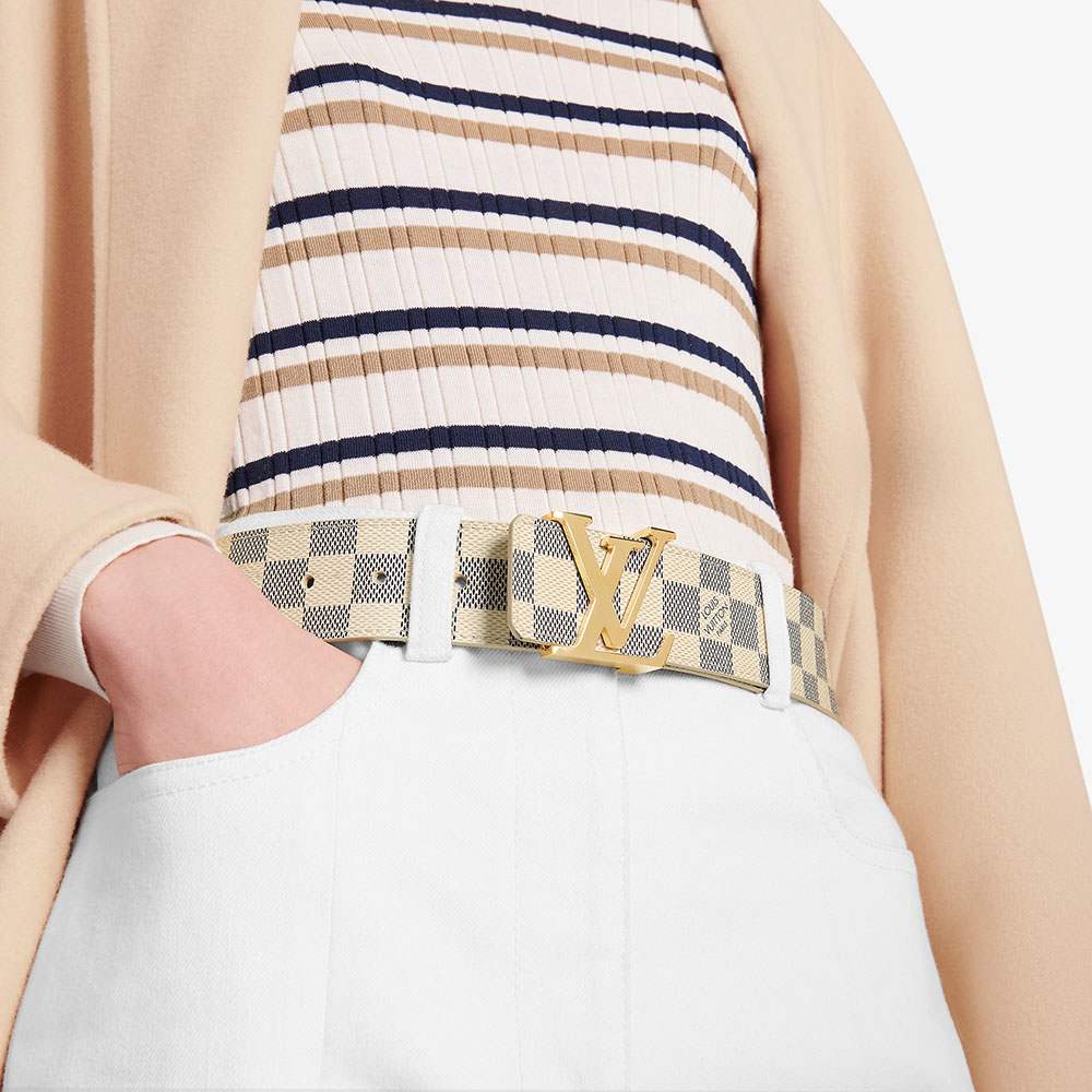 010 (3)