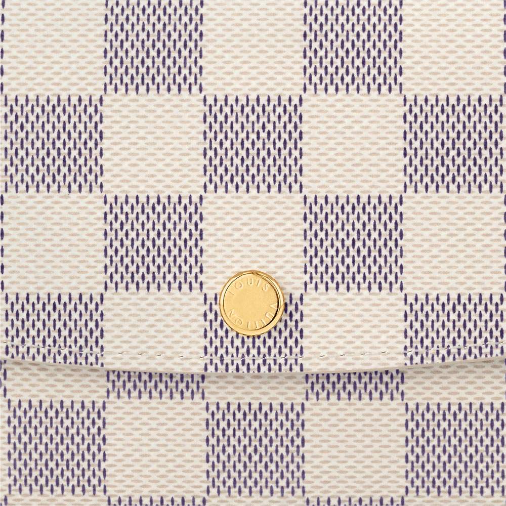 220 (4)