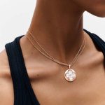 ルイヴィトン メダリオンネックレス ブロッサム XL Q93656 ルイヴィトン メダリオンネックレス ブロッサム XL Q93656