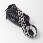 プラダ ナッパアンティーク マルチポケット トップハンドルバッグ 1BH198_UVL プラダ ナッパアンティーク マルチポケット トップハンドルバッグ 1BH198_UVL