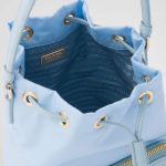 プラダ Re-Nylon xオーストリッチ ショルダーバッグ 1BH038_2EX8 プラダ Re-Nylon xオーストリッチ ショルダーバッグ 1BH038_2EX8