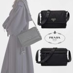 プラダ スモール パデッド Re-Nylon ショルダーバッグ 1BD313_RDLN_F0002 プラダ スモール パデッド Re-Nylon ショルダーバッグ 1BD313_RDLN_F0002