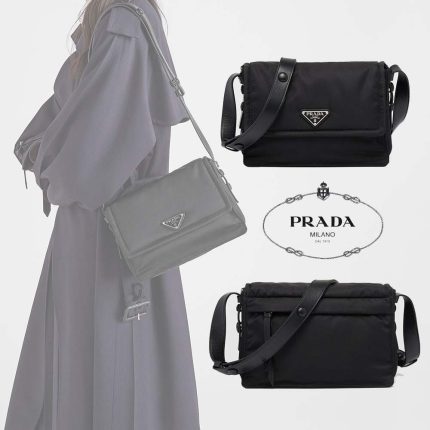 プラダ  スモール パデッド Re-Nylon ショルダーバッグ 1BD313_RDLN_F0002