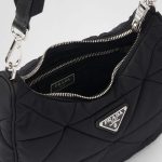 プラダ Re-Nylonパデッド ショルダーバッグ 1BC151_RDJN_F0002 プラダ Re-Nylonパデッド ショルダーバッグ 1BC151_RDJN_F0002