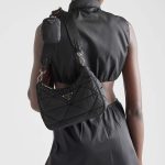 プラダ Re-Nylonパデッド ショルダーバッグ 1BC151_RDJN_F0002 プラダ Re-Nylonパデッド ショルダーバッグ 1BC151_RDJN_F0002