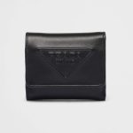 プラダ  グレーストライアングルエンボスレザー 財布 1MH044_2FPB