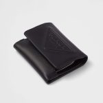 プラダ  グレーストライアングルエンボスレザー 財布 1MH044_2FPB