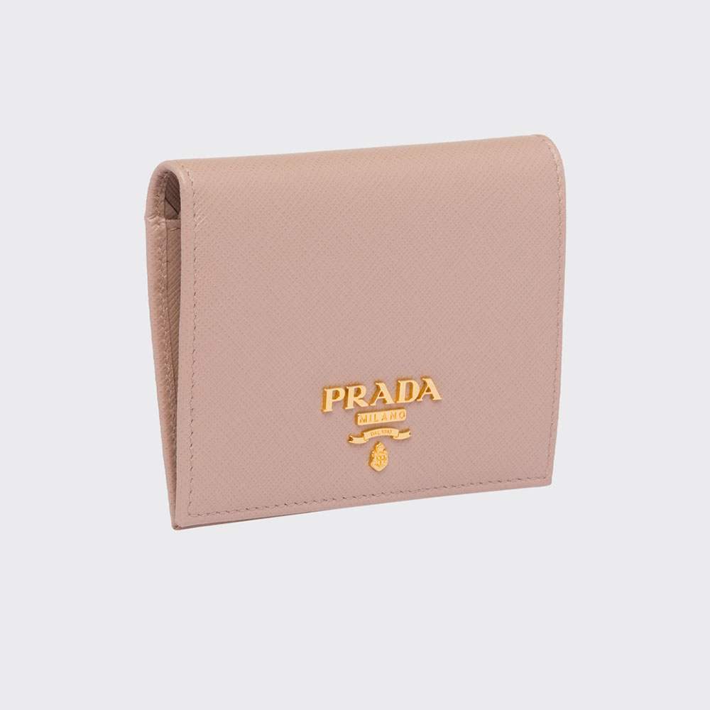 018 (7)