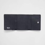 プラダ サフィアーノトライアングル 財布 1MH044_QHH プラダ サフィアーノトライアングル 財布 1MH044_QHH