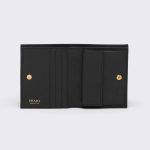 プラダ サフィアーノトライアングル 財布 1MV204_QHH プラダ サフィアーノトライアングル 財布 1MV204_QHH