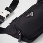 プラダ Re-Nylon xサフィアーノレザー ショルダーバッグ 2VH128_2DMG プラダ Re-Nylon xサフィアーノレザー ショルダーバッグ 2VH128_2DMG