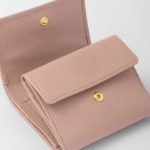 プラダ サフィアーノトライアングル 財布 1MH043_QHH プラダ サフィアーノトライアングル 財布 1MH043_QHH