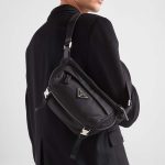プラダ Re-Nylon xサフィアーノレザー ショルダーバッグ 2VH171_2DMG プラダ Re-Nylon xサフィアーノレザー ショルダーバッグ 2VH171_2DMG