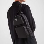 プラダ Re-Nylon xサフィアーノレザー バックパック 2VZ105_2DMG プラダ Re-Nylon xサフィアーノレザー バックパック 2VZ105_2DMG