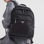 プラダ Re-Nylon xサフィアーノレザー バックパック 2VZ048_2DMG プラダ Re-Nylon xサフィアーノレザー バックパック 2VZ048_2DMG
