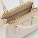 プラダ ガレリア パテントレザー ミニバッグ 1BA906_069 プラダ ガレリア パテントレザー ミニバッグ 1BA906_069