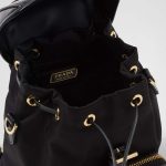 プラダ スモール Re-Nylon xブラッシュドレザー バックパック 1BZ075_R789 プラダ スモール Re-Nylon xブラッシュドレザー バックパック 1BZ075_R789