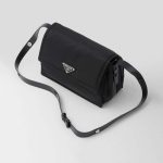 プラダ ミディアム パデッドRe-Nylon ショルダーバッグ 1BD255_RDLN プラダ ミディアム パデッドRe-Nylon ショルダーバッグ 1BD255_RDLN
