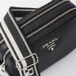 プラダ ショルダーストラップ付 レザー バッグ 1BH082_2DKV プラダ ショルダーストラップ付 レザー バッグ 1BH082_2DKV