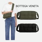 ボッテガヴェネタパデッド テック カセット 718398 VMBN4 ボッテガヴェネタパデッド テック カセット 718398 VMBN4