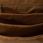 プラダ Re-Nylon ラージ パデッド ショルダーバッグ 1BD256 プラダ Re-Nylon ラージ パデッド ショルダーバッグ 1BD256