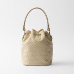 プラダ スタッズ付 Re-Nylon ミニバッグ 1BE067_2HGV プラダ スタッズ付 Re-Nylon ミニバッグ 1BE067_2HGV