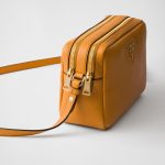 プラダ ヴィッテロダイノソフトレザー スモール ショルダーバッグ 1BH082_2DKV プラダ ヴィッテロダイノソフトレザー スモール ショルダーバッグ 1BH082_2DKV