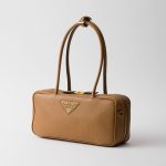 プラダ  ヴィッテロダイノソフトレザー ミディアム トップハンドルバッグ 1BB126_2DKV