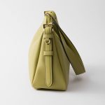 プラダ エメ ミディアム レザー ショルダーバッグ 1BC229_2CYS_F プラダ エメ ミディアム レザー ショルダーバッグ 1BC229_2CYS_F