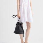 プラダ バックル ベルト付 レザー バケットバッグ 1BE085_2CY9 プラダ バックル ベルト付 レザー バケットバッグ 1BE085_2CY9