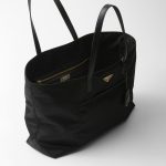 プラダ Re-Nylon xサフィアーノレザー ラージ トートバッグ 1BG527_R064 プラダ Re-Nylon xサフィアーノレザー ラージ トートバッグ 1BG527_R064
