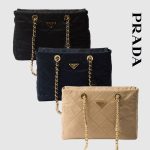 プラダ チェーンRe-Nylon ミディアム トートバッグ 1BG529_2AOS プラダ チェーンRe-Nylon ミディアム トートバッグ 1BG529_2AOS