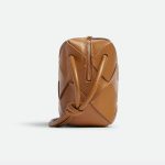 ボッテガヴェネタ ミニ カセット カメラバッグ 701915 VCQC2 ボッテガヴェネタ ミニ カセット カメラバッグ 701915 VCQC2