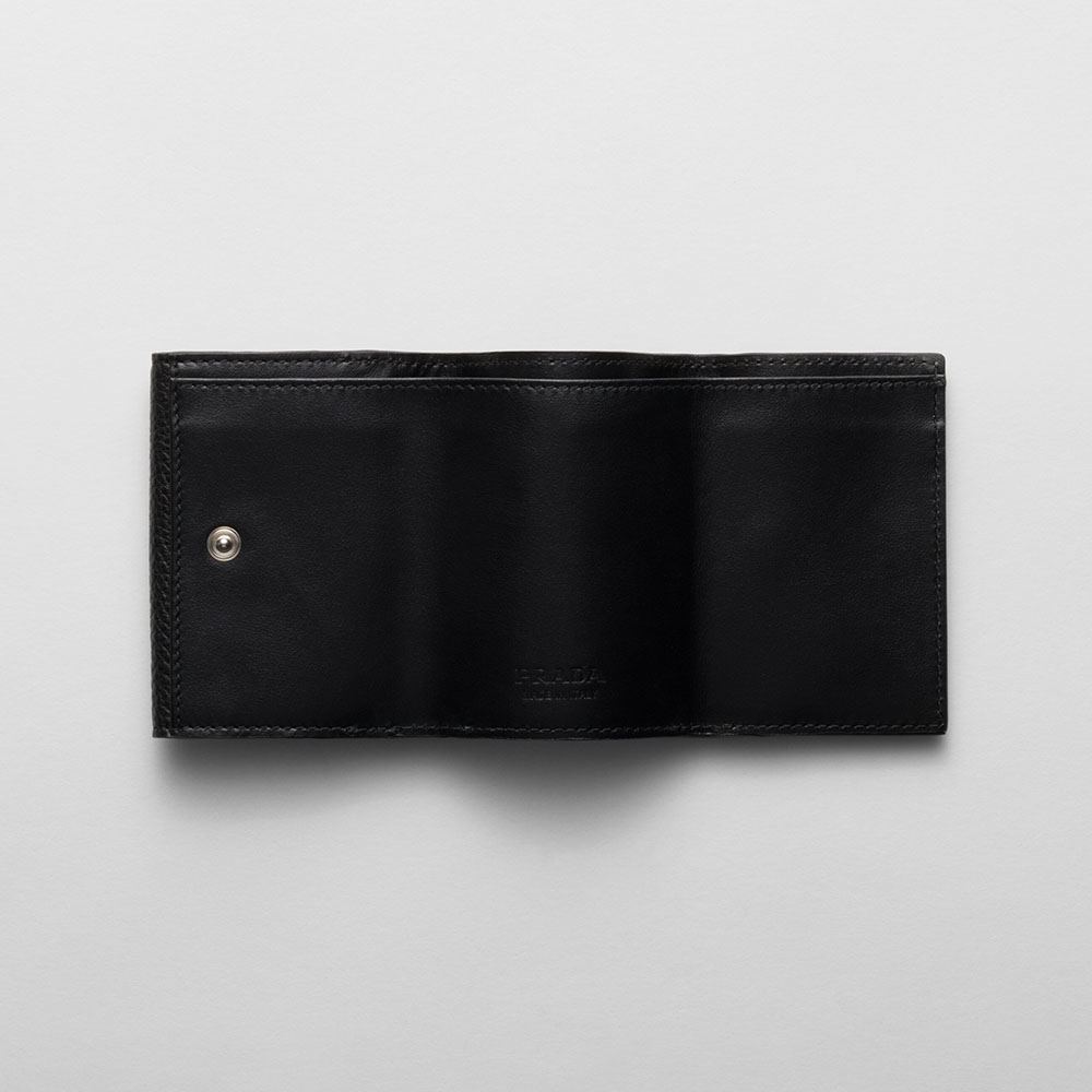 003 (3)