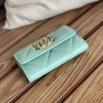 CHANEL 19 カードケース ラムスキン AP1790 CHANEL 19 カードケース ラムスキン AP1790