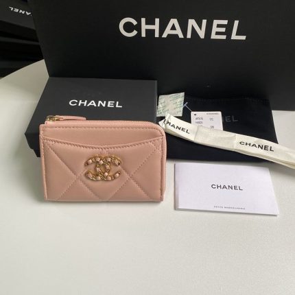 CHANEL 19 ジップ コインパース  AP3665