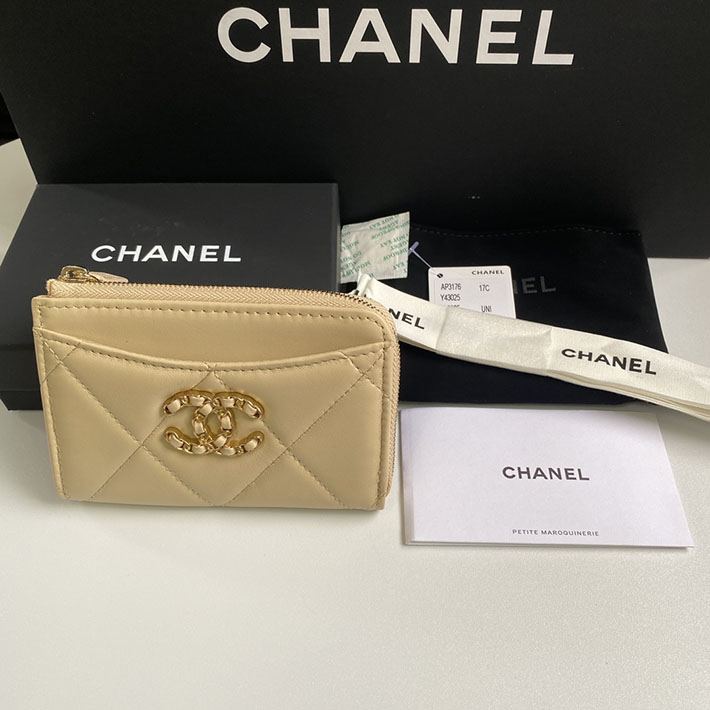 シャネル CHANEL 19 ジップ コインパース ベージュ AP3665_2 シャネル CHANEL 19 ジップ コインパース ベージュ AP3665_2
