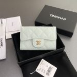 シャネル 小銭入れ マトラッセ カードケース AP0214 Y01864 シャネル 小銭入れ マトラッセ カードケース AP0214 Y01864