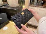 シャネル 長財布 ポーチ ボーイシャネル A81254 シャネル 長財布 ポーチ ボーイシャネル A81254