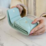 シャネル19 三つ折りミニ財布  フラップウォレット AP1789