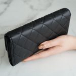 シャネル 長財布 フラップ マトラッセ ココマーク ラムスキ A80758 シャネル 長財布 フラップ マトラッセ ココマーク ラムスキ A80758