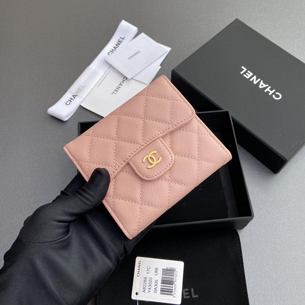 シャネル  三つ折り財布 マトラッセ ココマーク A82288
