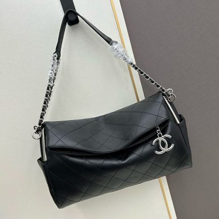 シャネル  チェーン ショルダーバッグ A29284