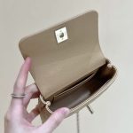 シャネル  CHANEL ココハンドル ミニバッグ ベージュ AP4244