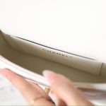 シャネル フラップバッグ ハート型ボールチェーン AS3829 ホワイト シャネル フラップバッグ ハート型ボールチェーン AS3829 ホワイト