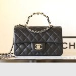シャネル スモール トップハンドル フラップ バッグ AS3829 シャネル スモール トップハンドル フラップ バッグ AS3829