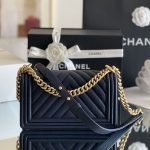 シャネル ショルダーバッグ ボーイシャネル 20 25 A67086 A67085 シャネル ショルダーバッグ ボーイシャネル 20 25 A67086 A67085