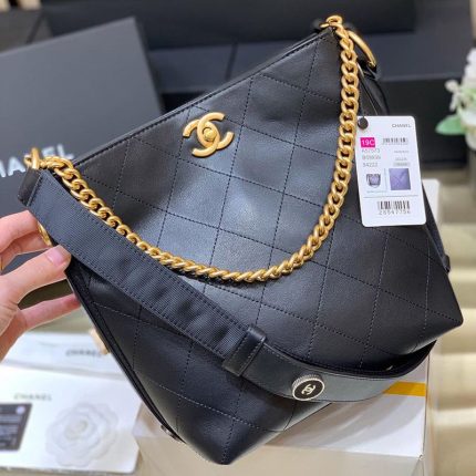 シャネル  スモール ホーボー バッグ ショルダーバッグ AS4966