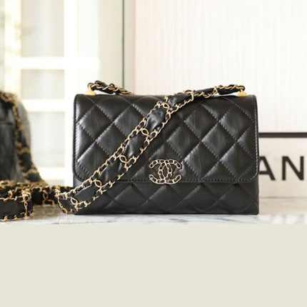 シャネル  フラップバッグ ブラック ショルダーバッグ 2520274