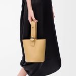 ロエベ ミニ ぺブル バケットバッグ AANBBBMX01 ロエベ ミニ ぺブル バケットバッグ AANBBBMX01